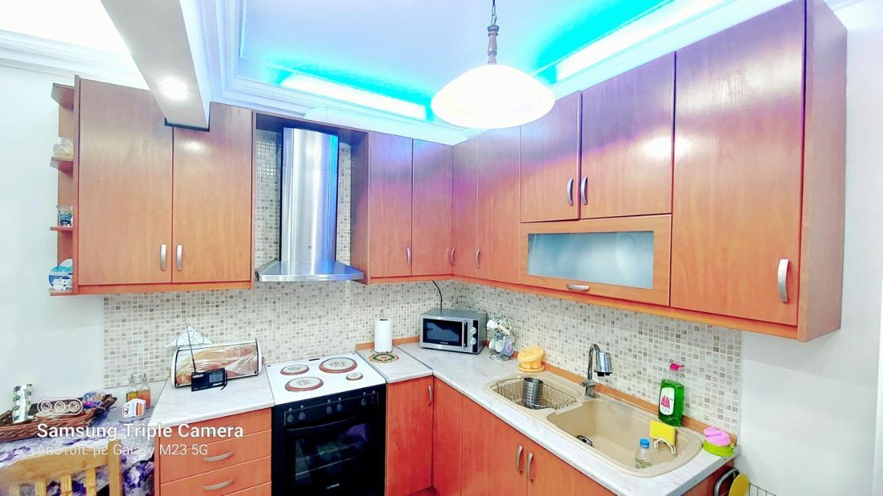 "Home Sweet Home" 3 Bedrooms Big House 110M Free Indoor Parking! เทสซาโลนิกิ ภายนอก รูปภาพ